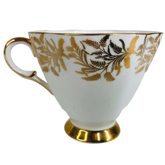 Society Buckingham Palace Tea Cup & Saucer Bone China Footed Gold England Teacup - Picture 4 of 10